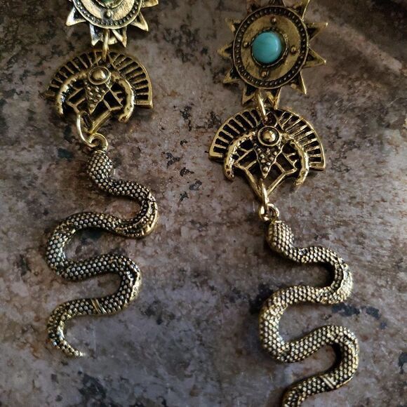 New! Artisan Goddess Snake Earrings - Picture 14 of 15